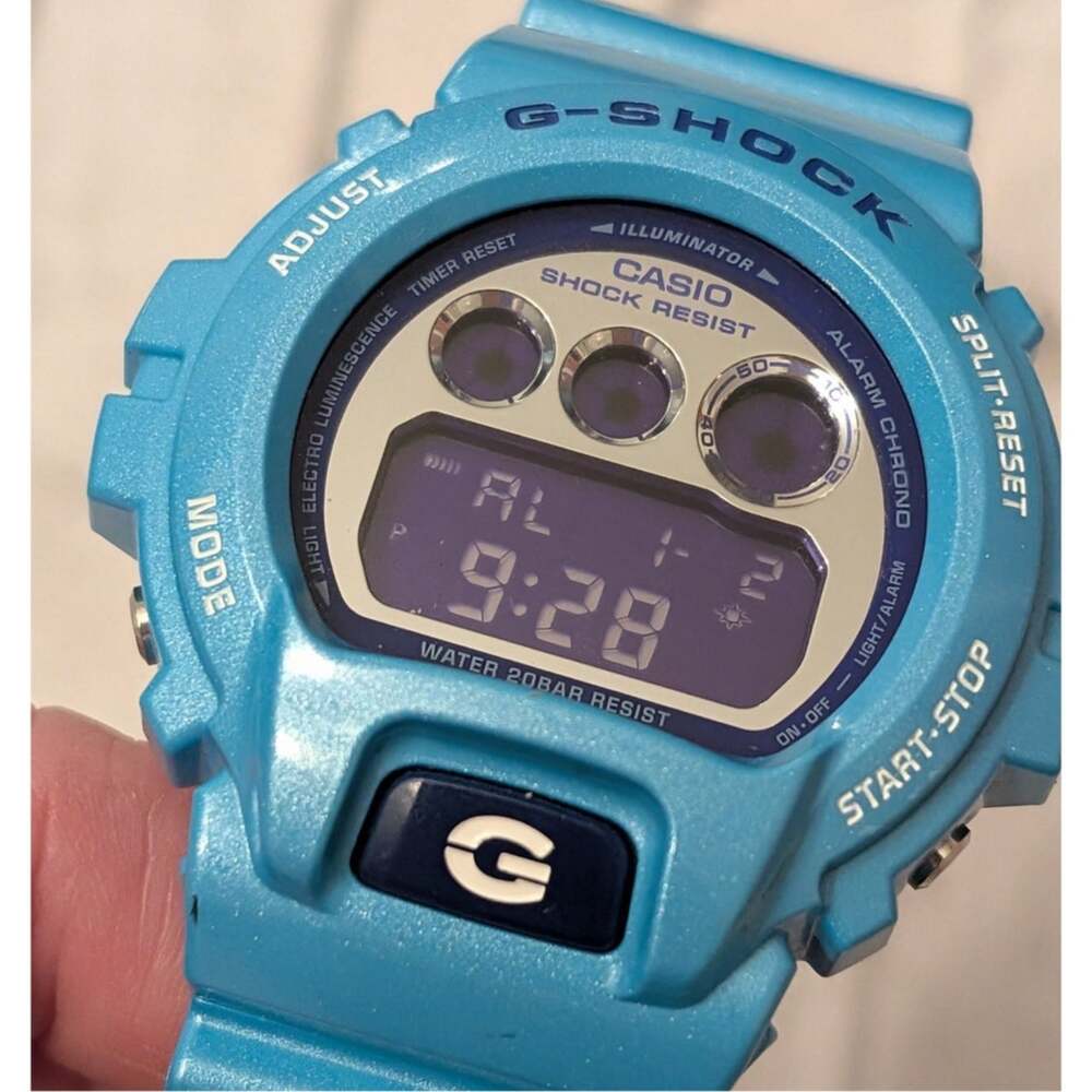 Casio G-Shock DW6900CB Blue Men's Digital Watch *New Battery